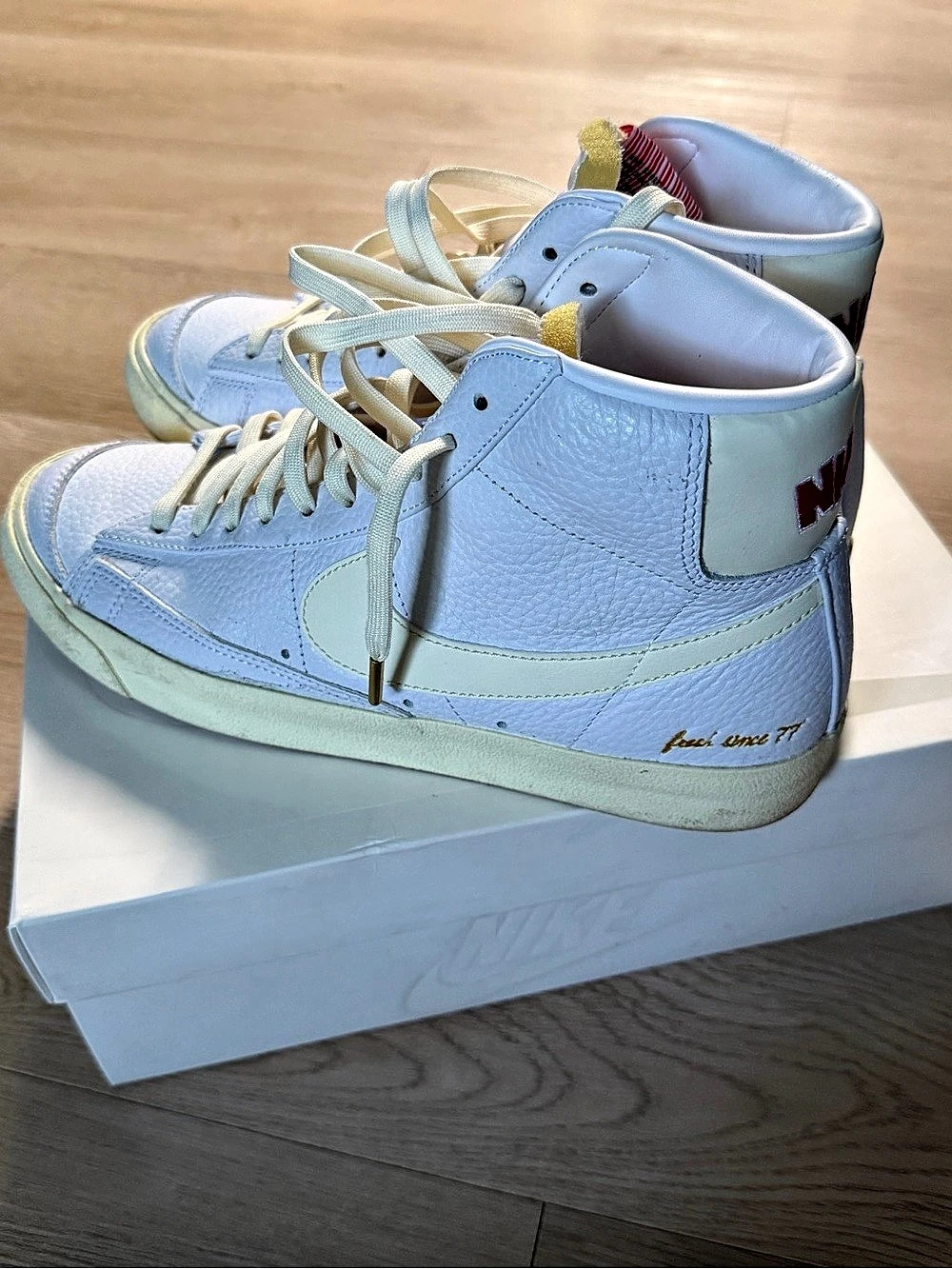 Nike Blazer Mid '77 Vintage EMB Fresh Since '77 Blue & White